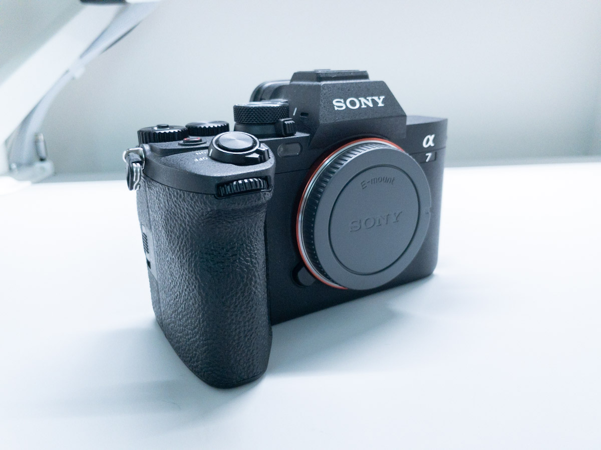 感謝価格 Sony SONY - sony α7 ILCE-7（初代） デジタルカメラ ILCE−7 ...