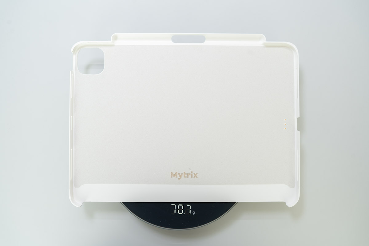 Mytrix iPadケースの重さは約70g