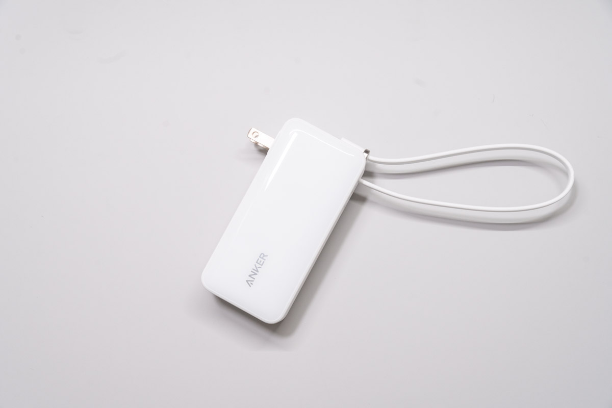 Anker Power Bank (10000mAh, Fusion, Built-In USB-C ケーブル)