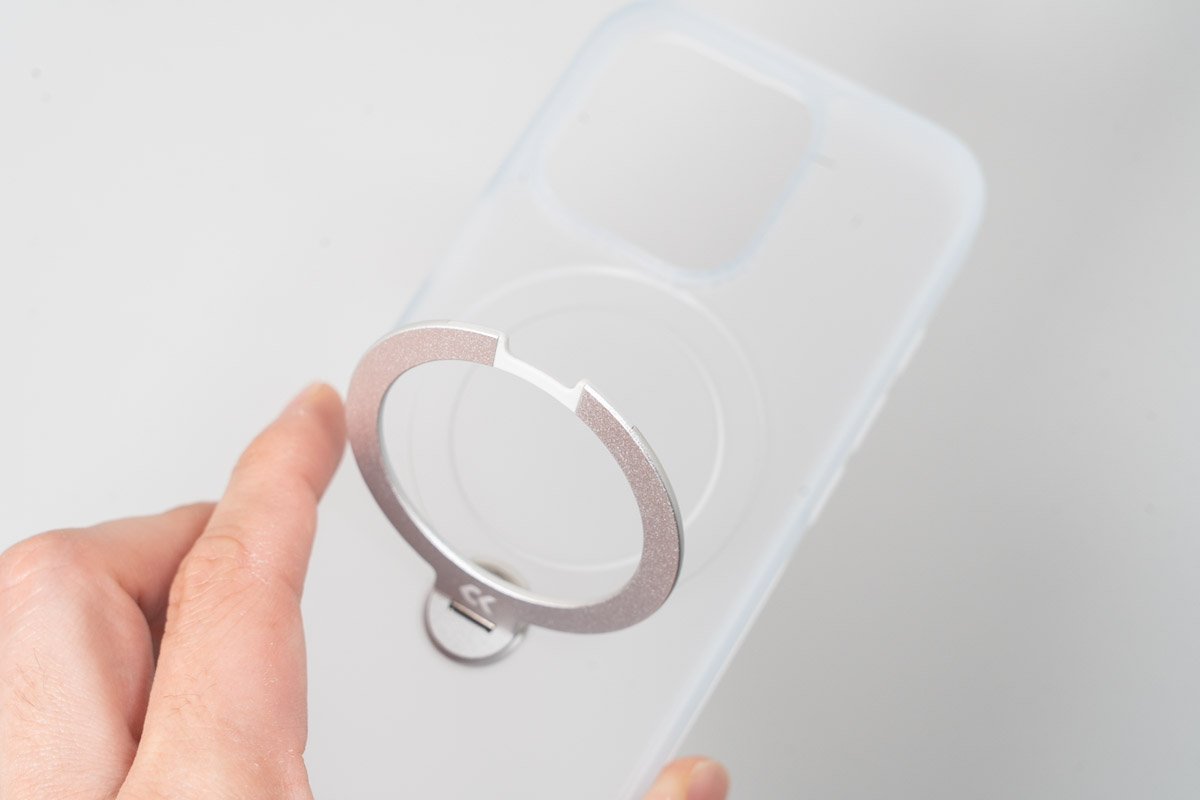 CASEKOO MagicStand Proの内蔵スタンド