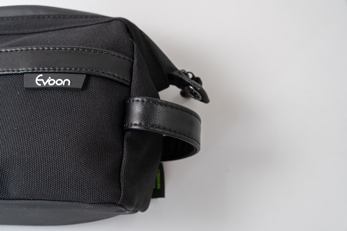 Evoon かわるガジェットポーチ2.0