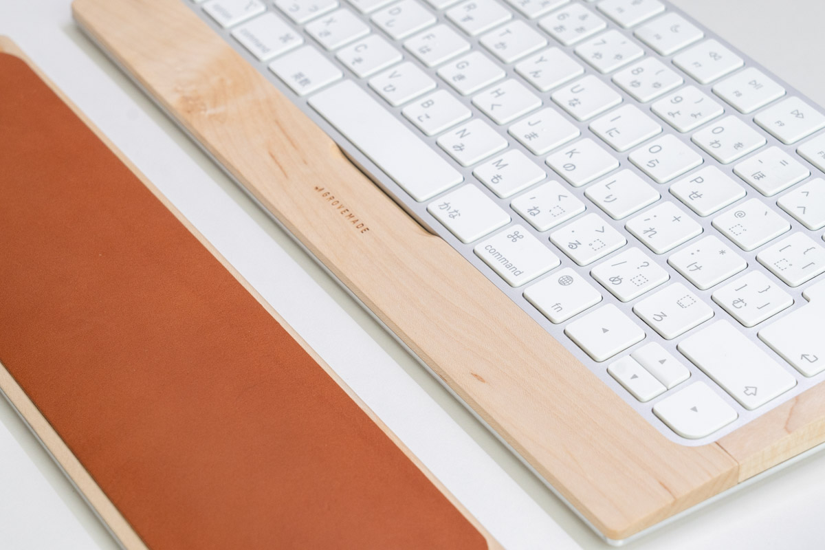 GROVEMADEのキーボードトレイとリストレスト