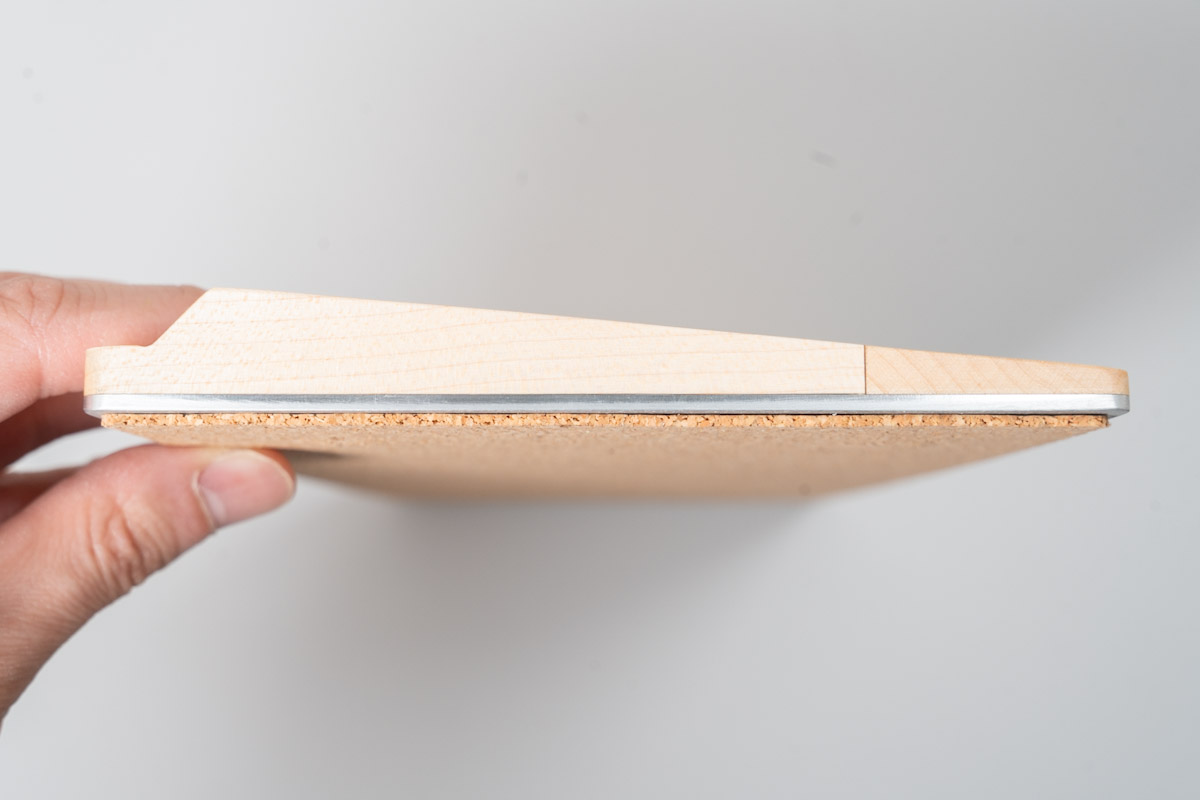 GROVEMADEのキーボードトレイ