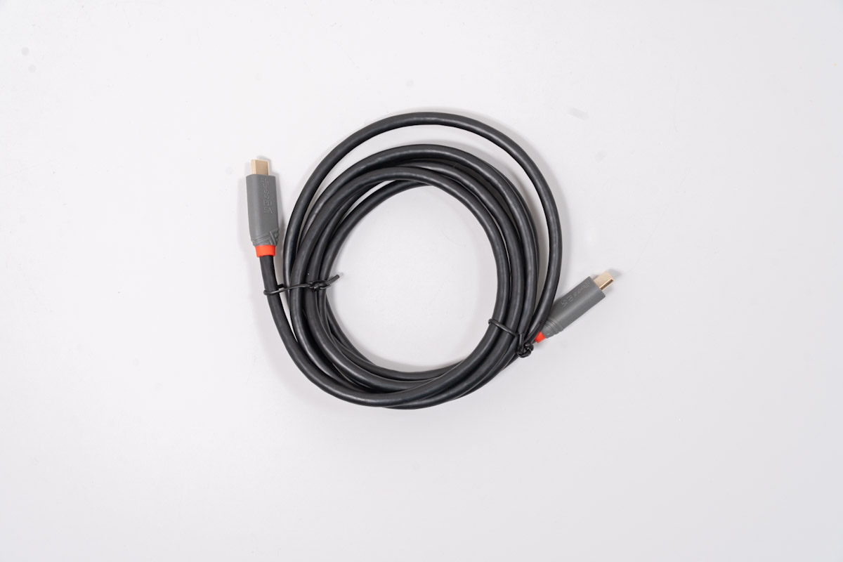 LINDY USB3.2 ANTHRA LINEケーブル