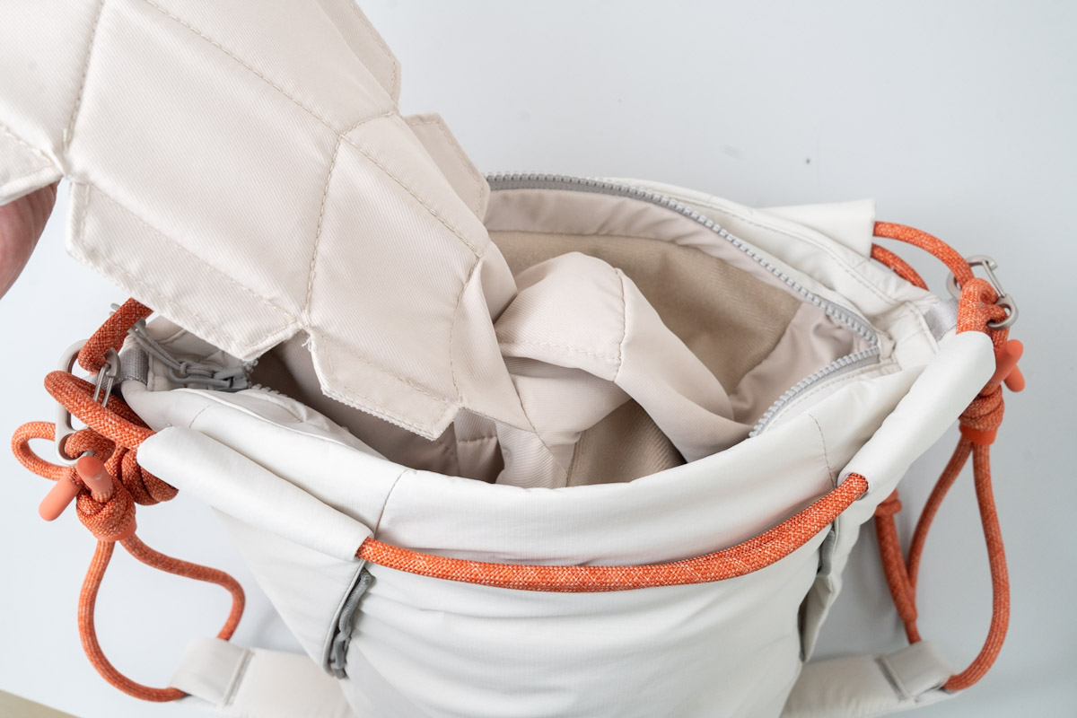 PGYTECH OneGo Rope Strap Bagの仕切りは取り外し不可