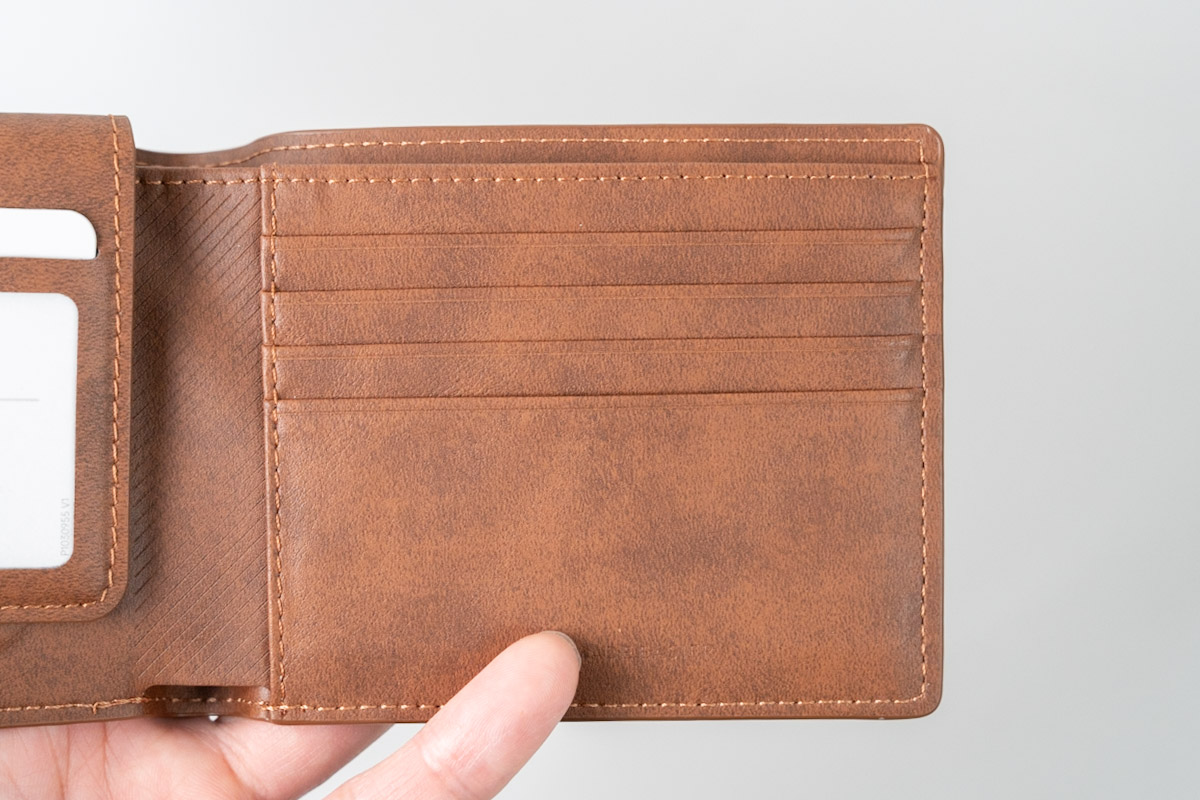 ESR Geo Walletのカードホルダー