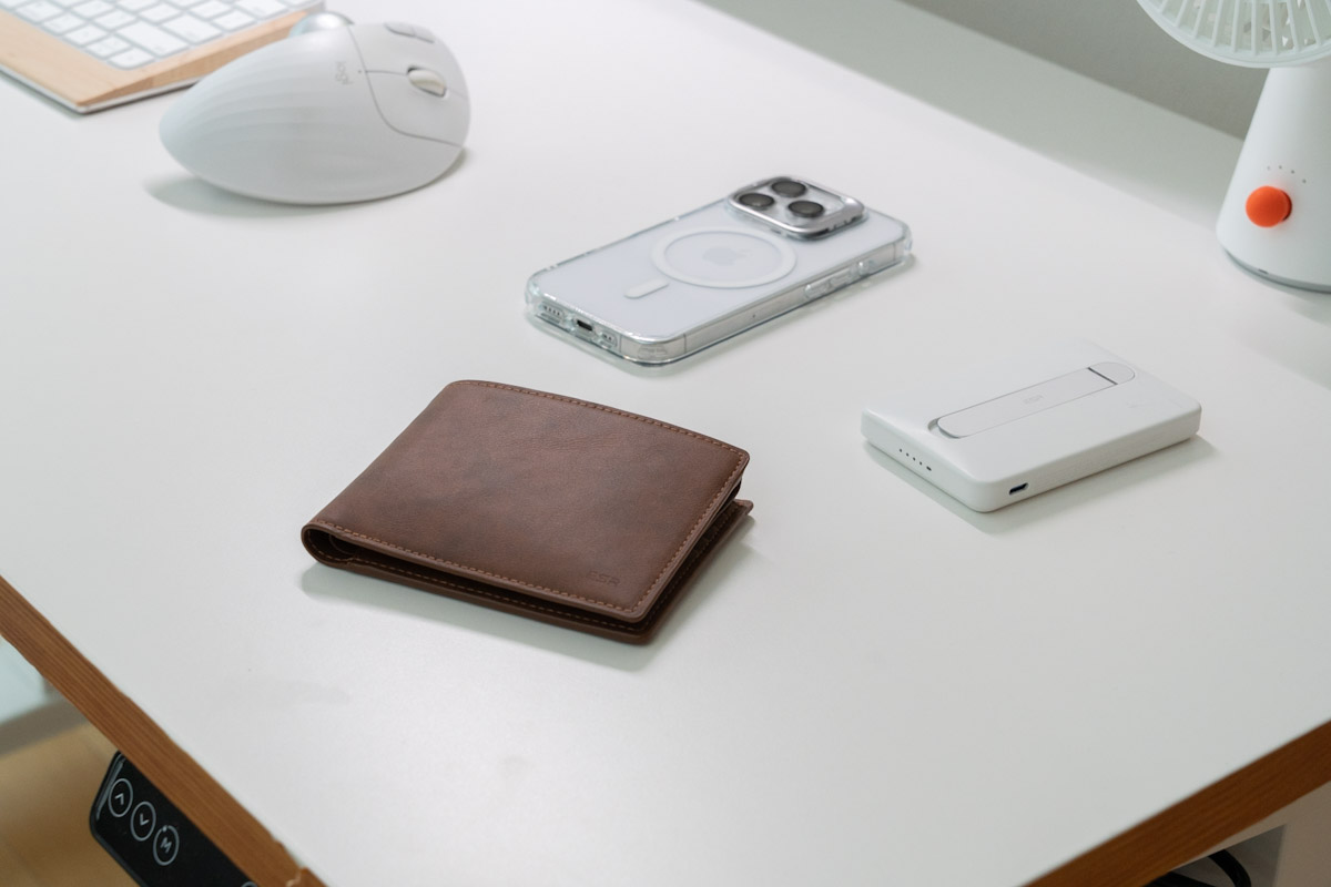 ESR Geo Walletとその他のESR製品たち
