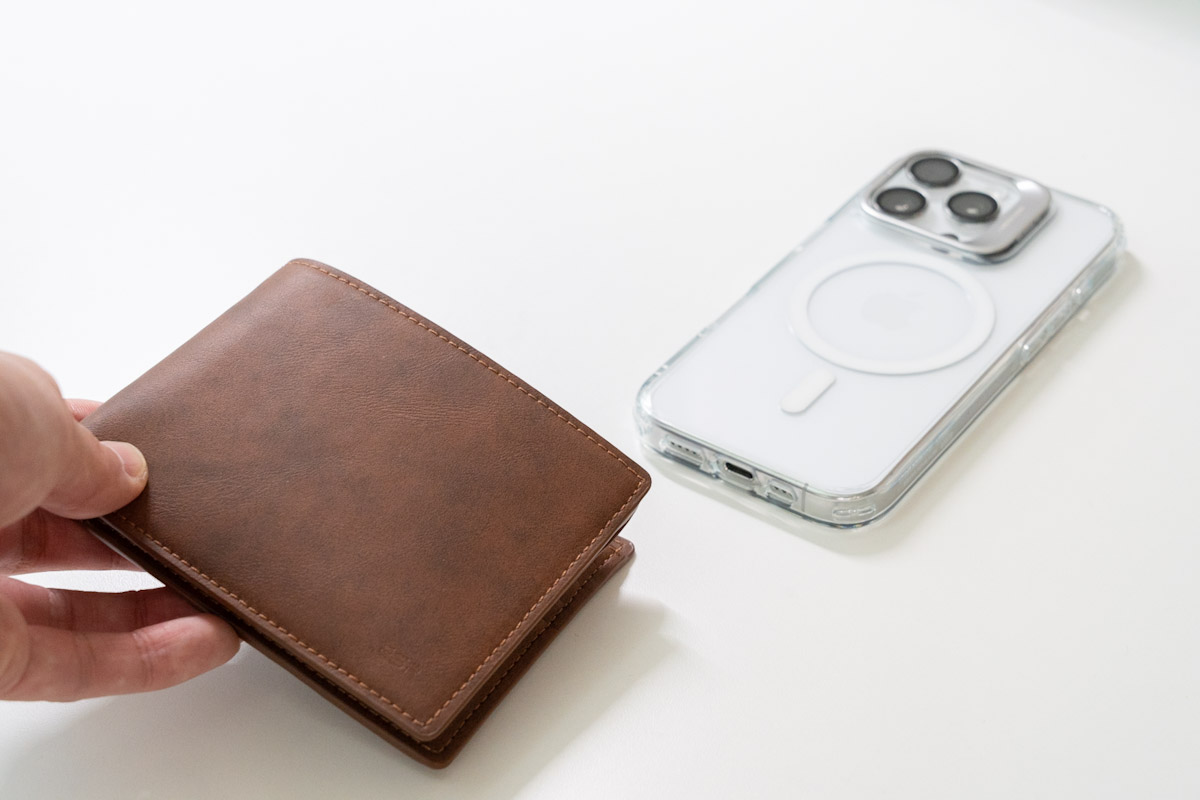 ESR Geo Wallet