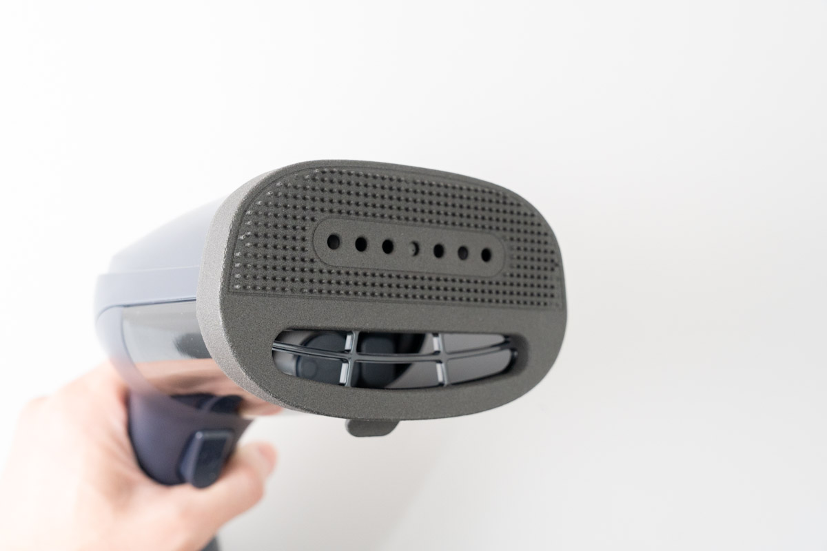 吸着式衣類スチーマー Morus V3使用前