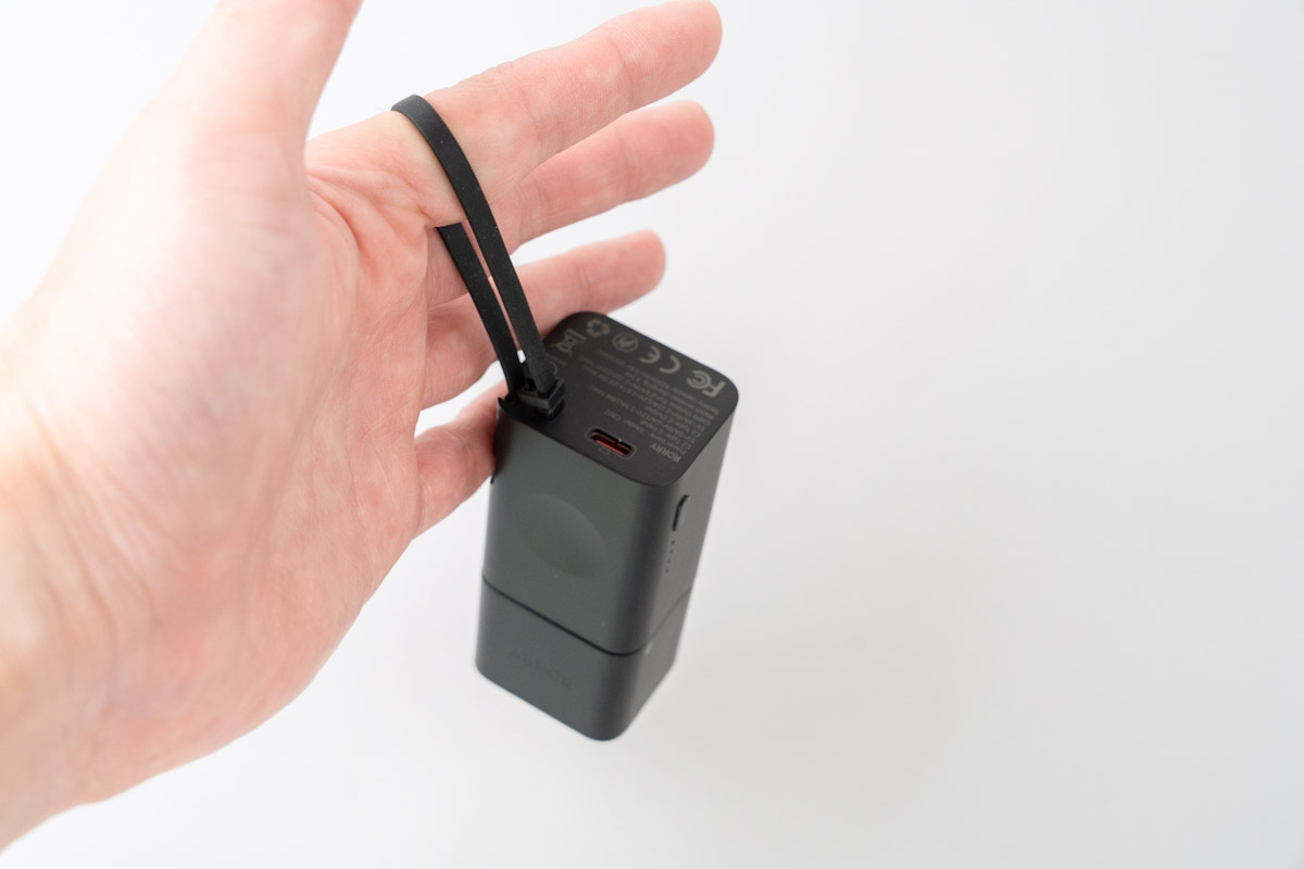 RORRY コンセント一体型モバイルバッテリー CB02