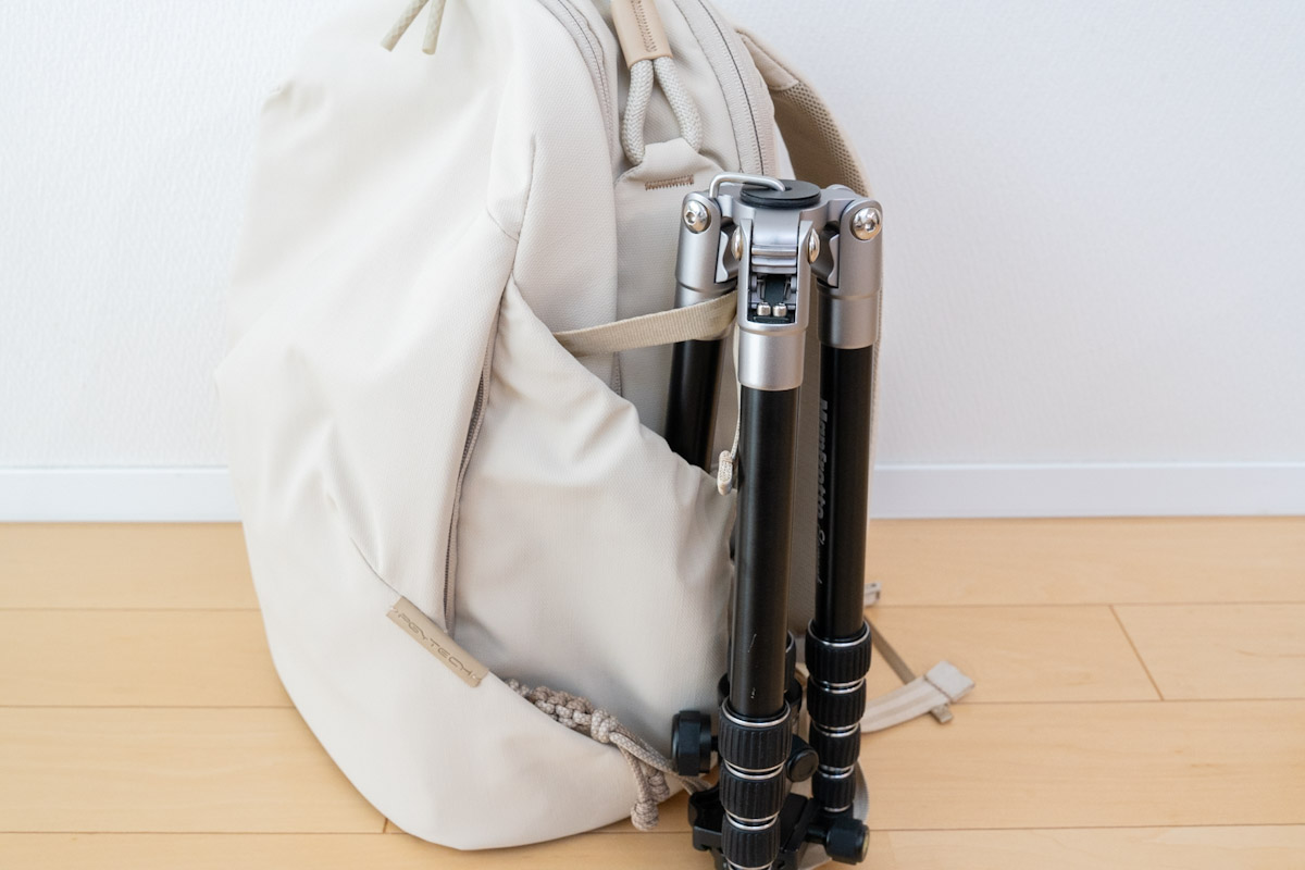 PGYTECH OneGo Lite Backpackのサイドポケット