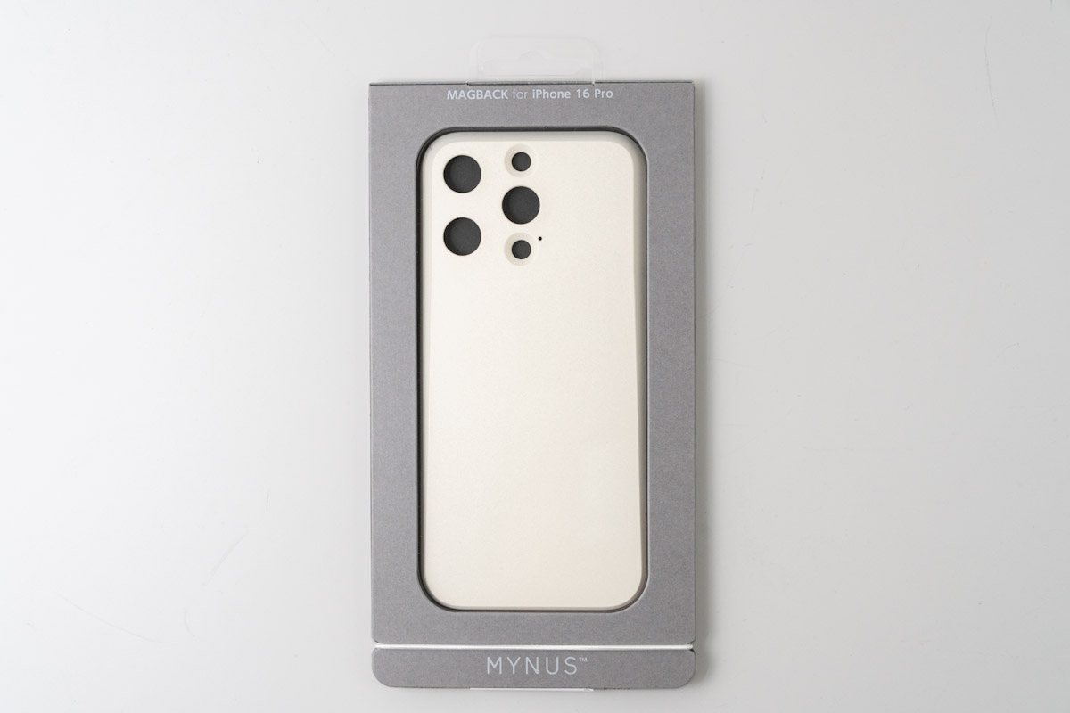MYNUS iPhone 16 Pro MAGBACK