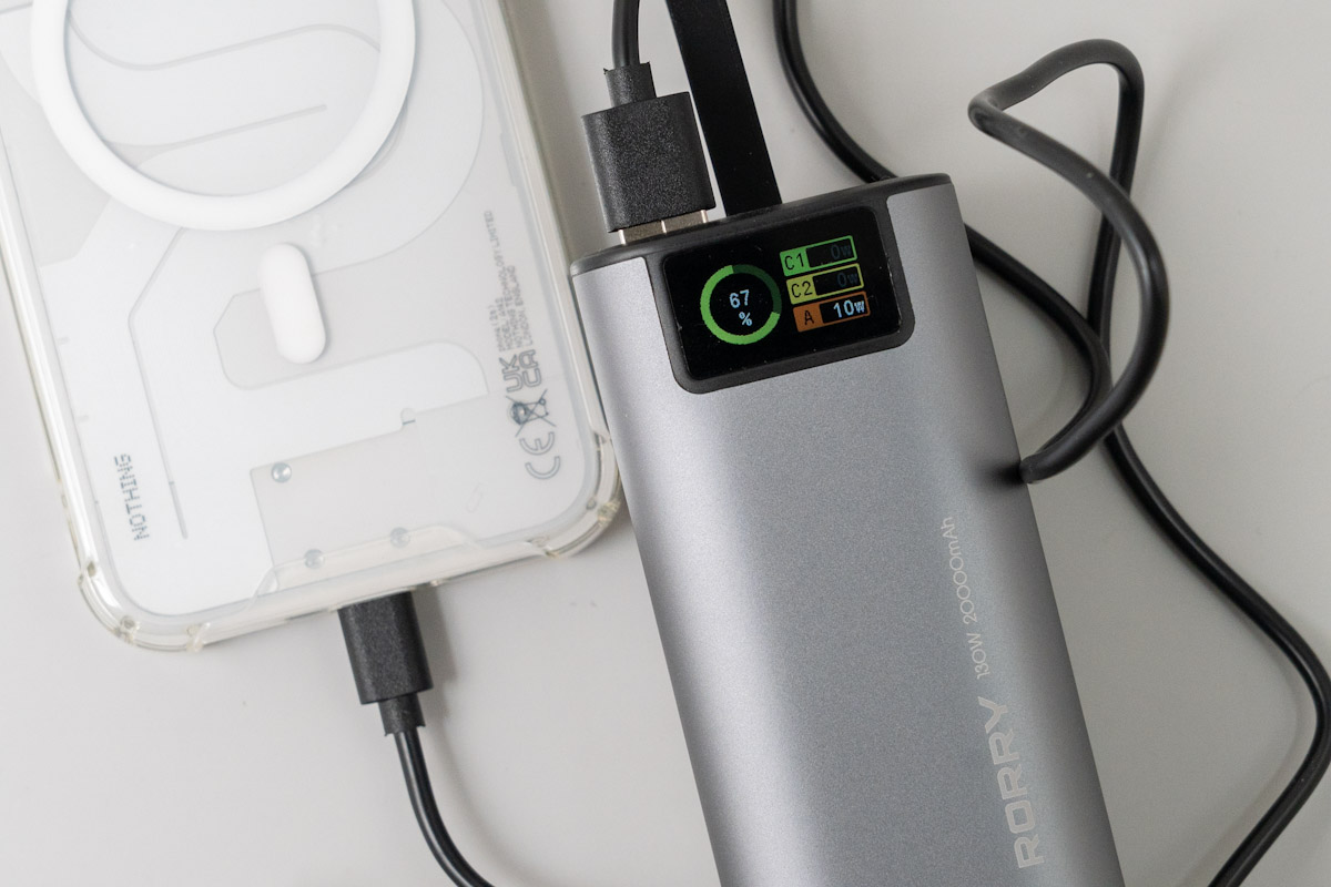 RORRY H4のUSB-Aを使用したAndroidスマートフォンへの充電