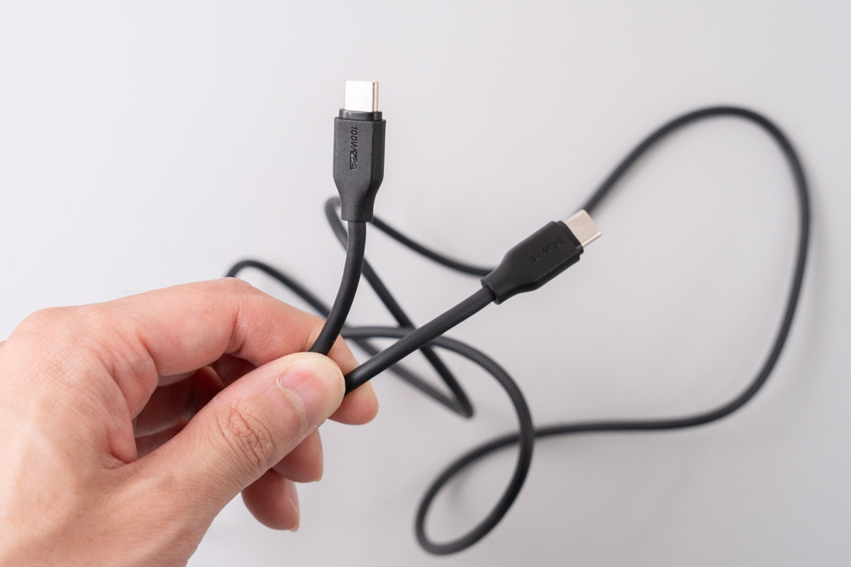 SHARGEEK 140の付属の充電用ケーブル