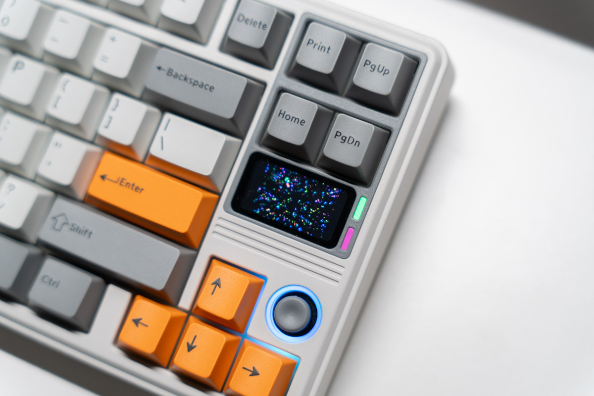 EPOMAKER RT85のディスプレイにはGIFを表示可能