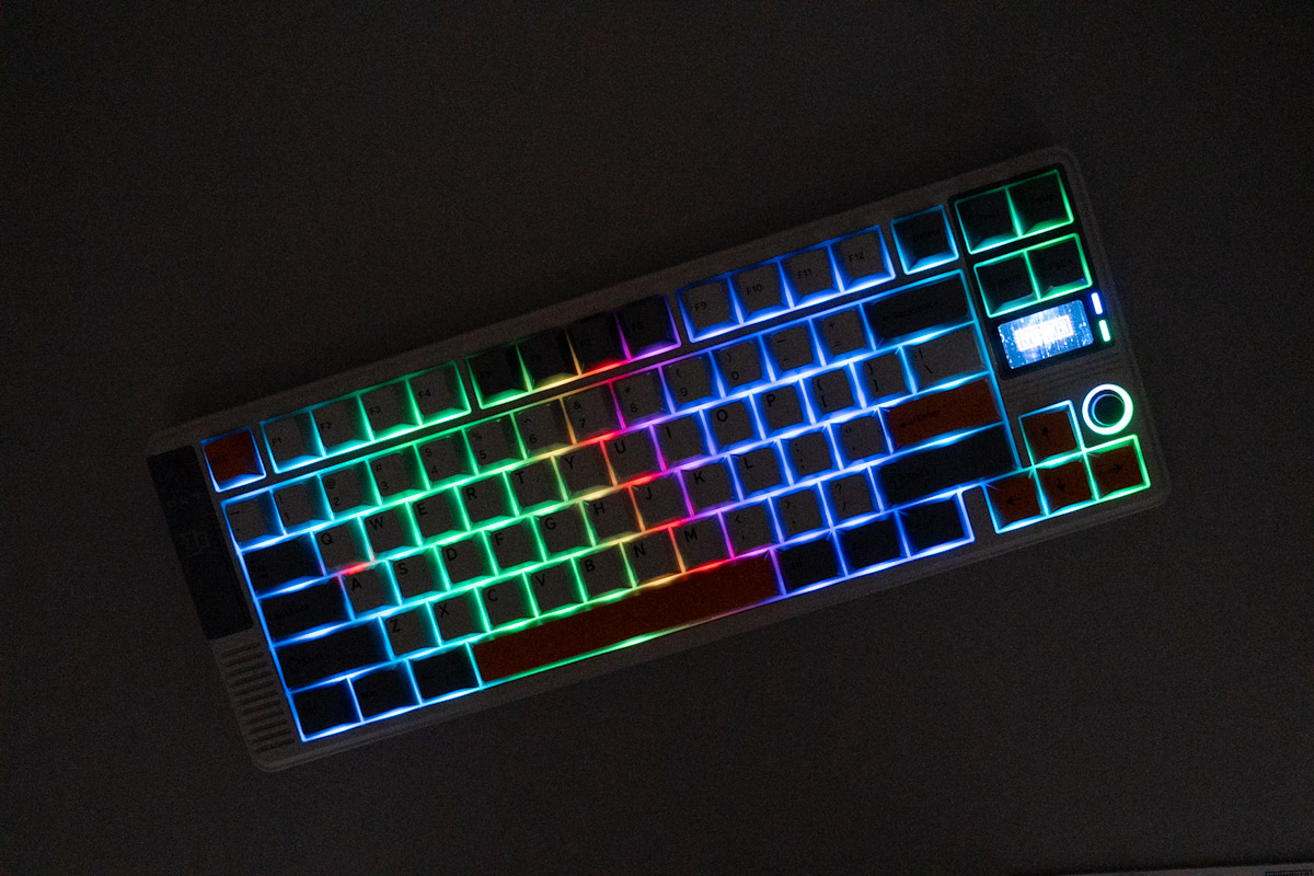 EPOMAKER RT85はRGBバックライト搭載