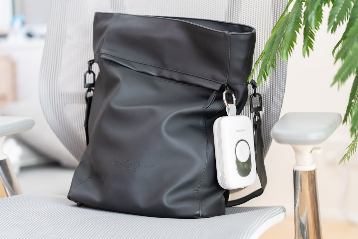 RORRY D2-20000のカラビナで持ち運びも便利