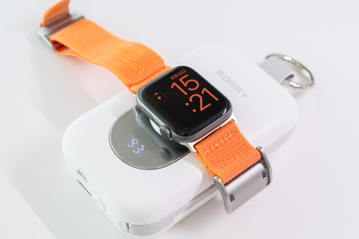 RORRY D2-20000でApple Watchを充電