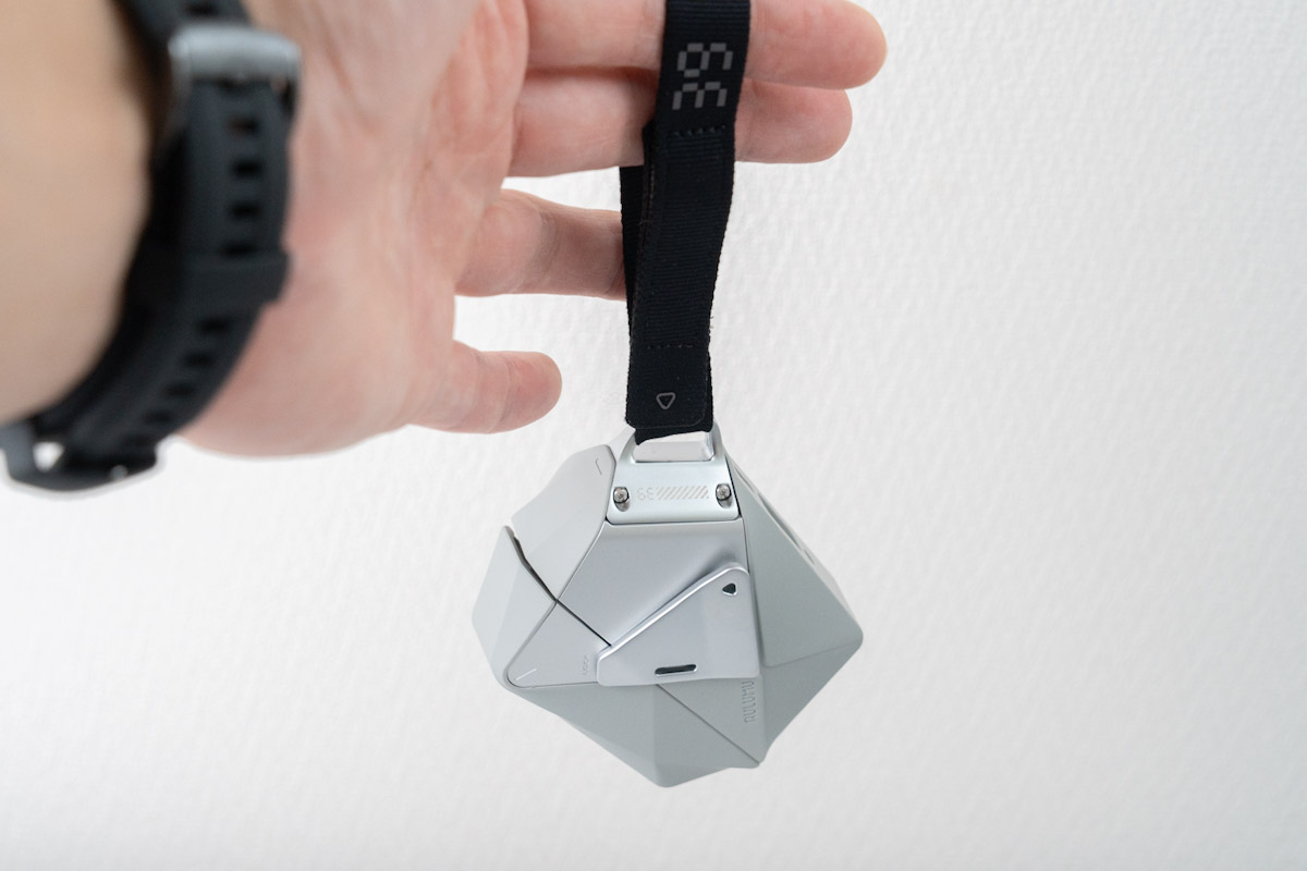 AULUMU A39のストラップ