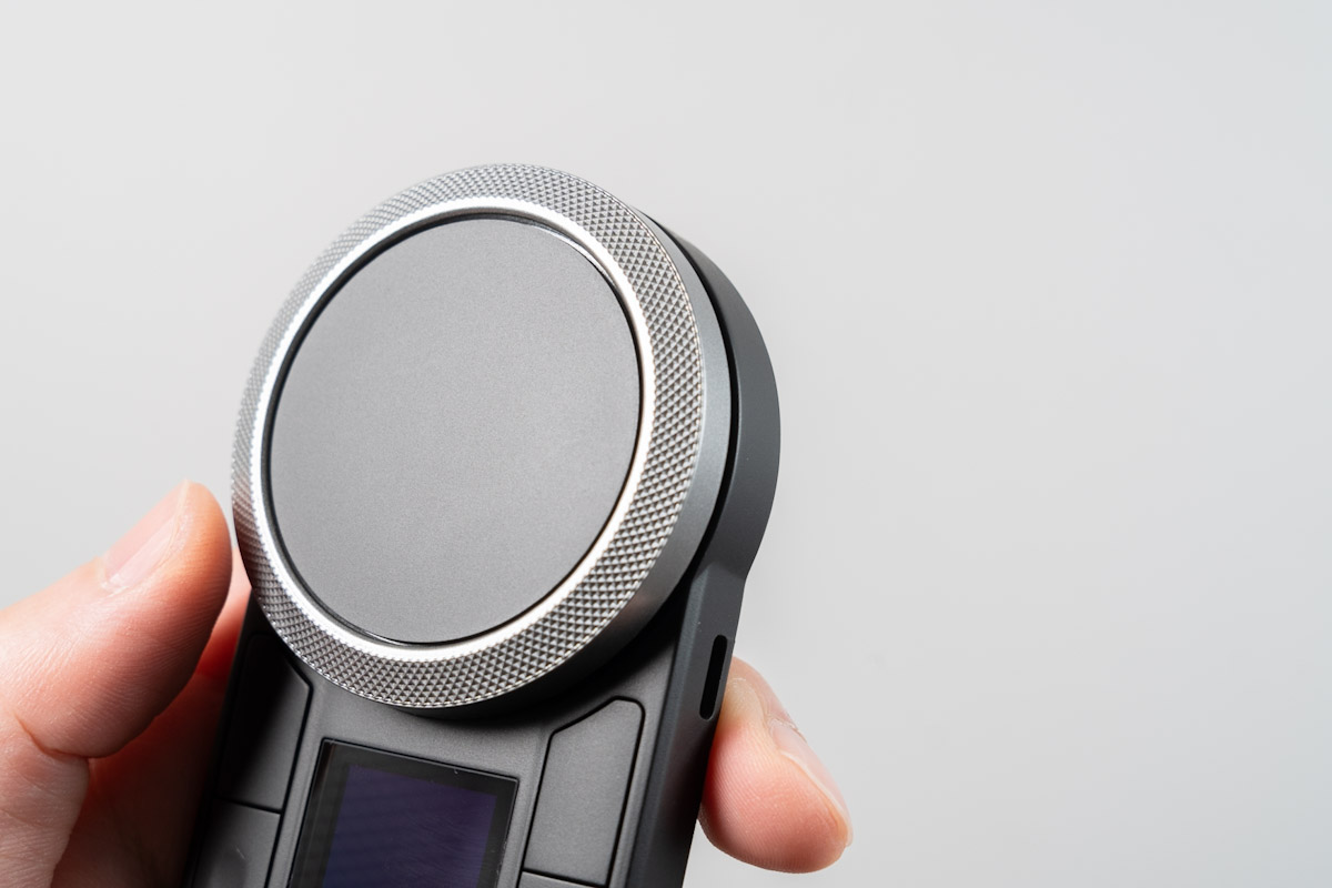 HUION Keydial Remote K40の2つのダイヤル