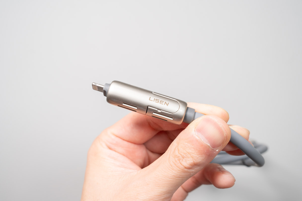 LISEN マルチ充電ケーブル 4in1