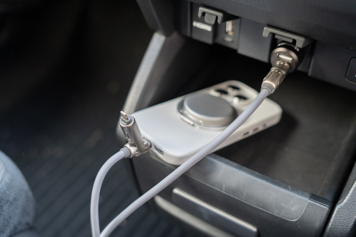 LISEN マルチ充電ケーブル 4in1