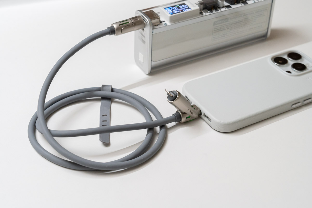 LISEN マルチ充電ケーブル 4in1