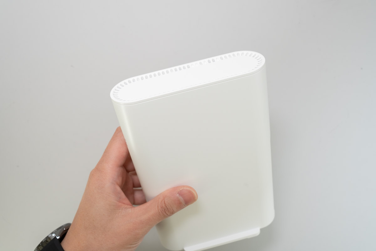 ZTE Sora AX3000の本体