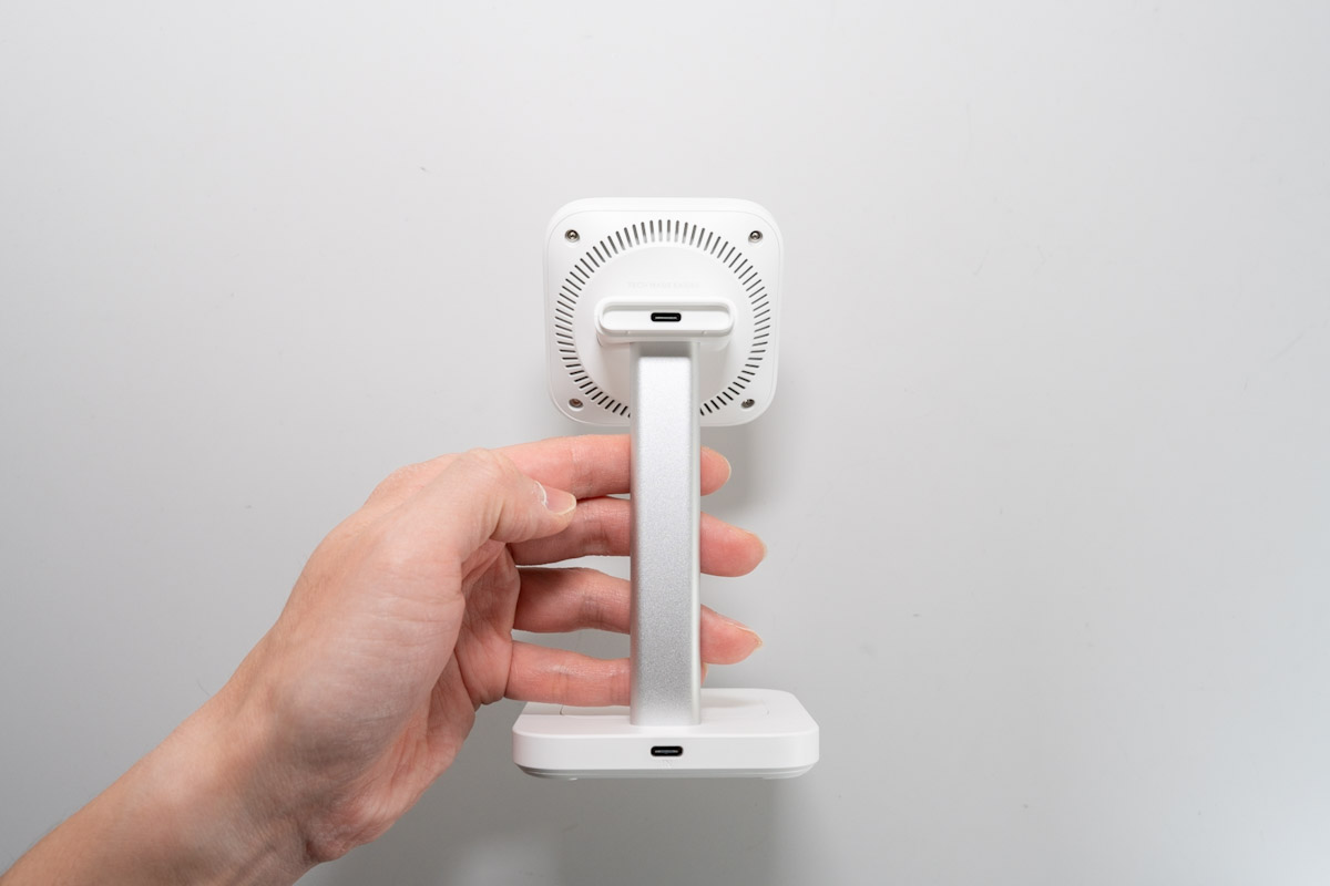 ESR 3-in-1 マグネット充電ステーション