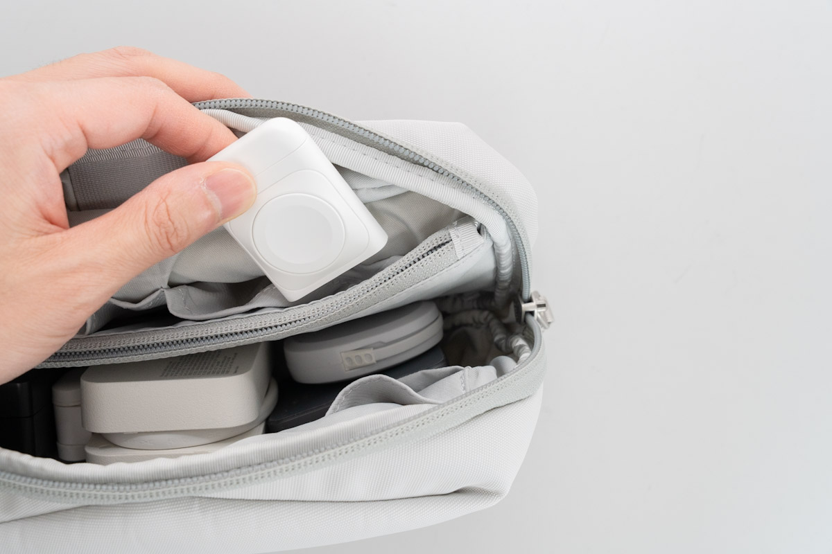 ESR 3-in-1 マグネット充電ステーションのApple Watch充電器