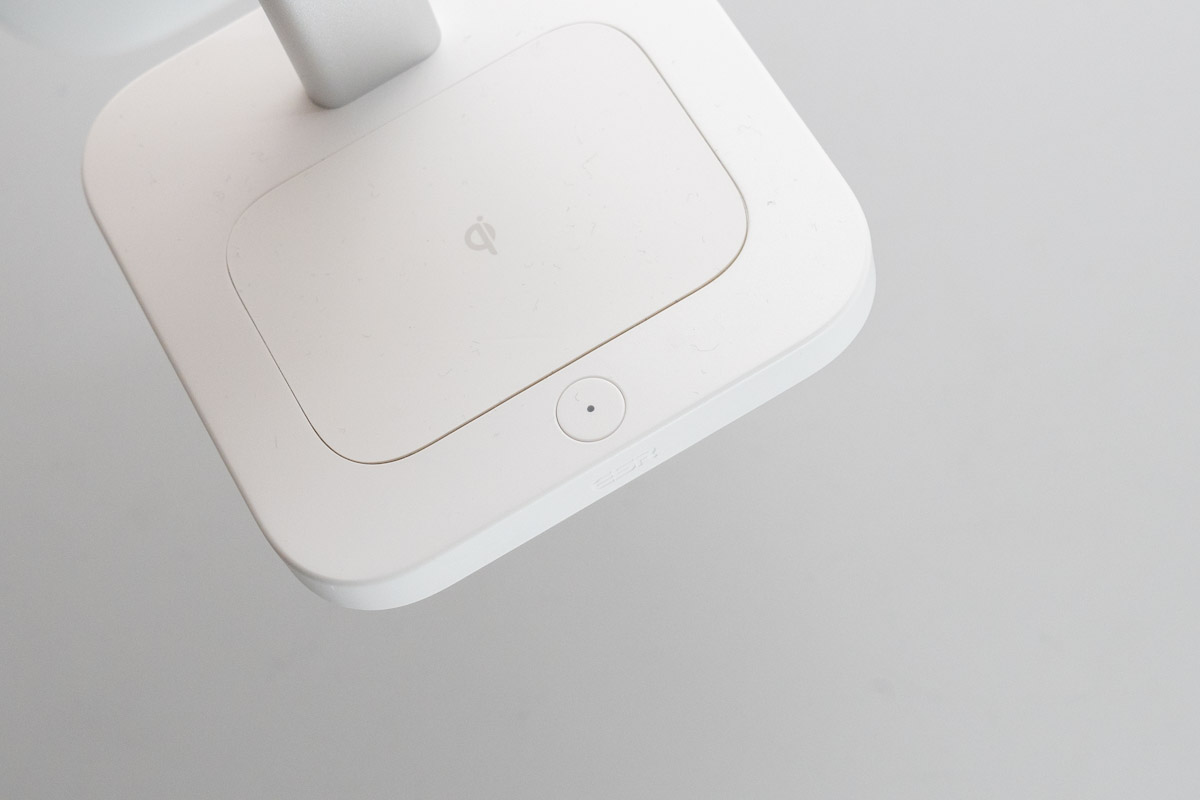 ESR 3-in-1 マグネット充電ステーション