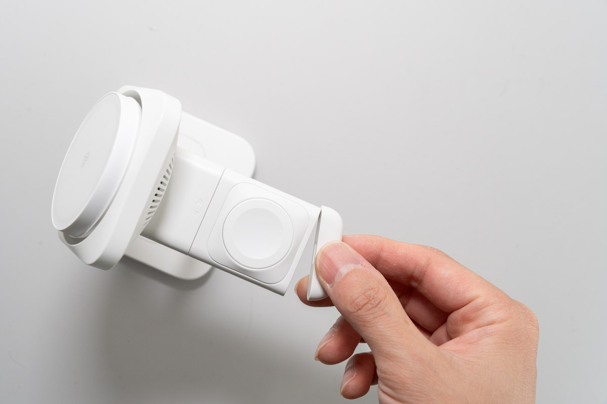 ESR 3-in-1 マグネット充電ステーションのApple Watch充電器