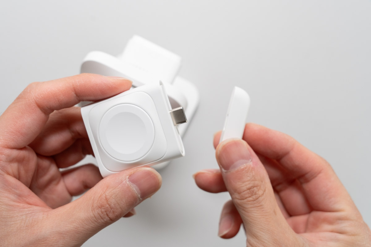 ESR 3-in-1 マグネット充電ステーションのApple Watch充電器