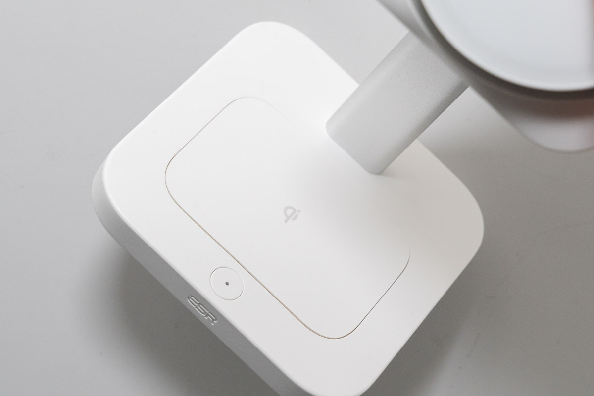 ESR 3-in-1 マグネット充電ステーション