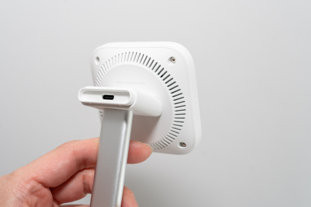 ESR 3-in-1 マグネット充電ステーション