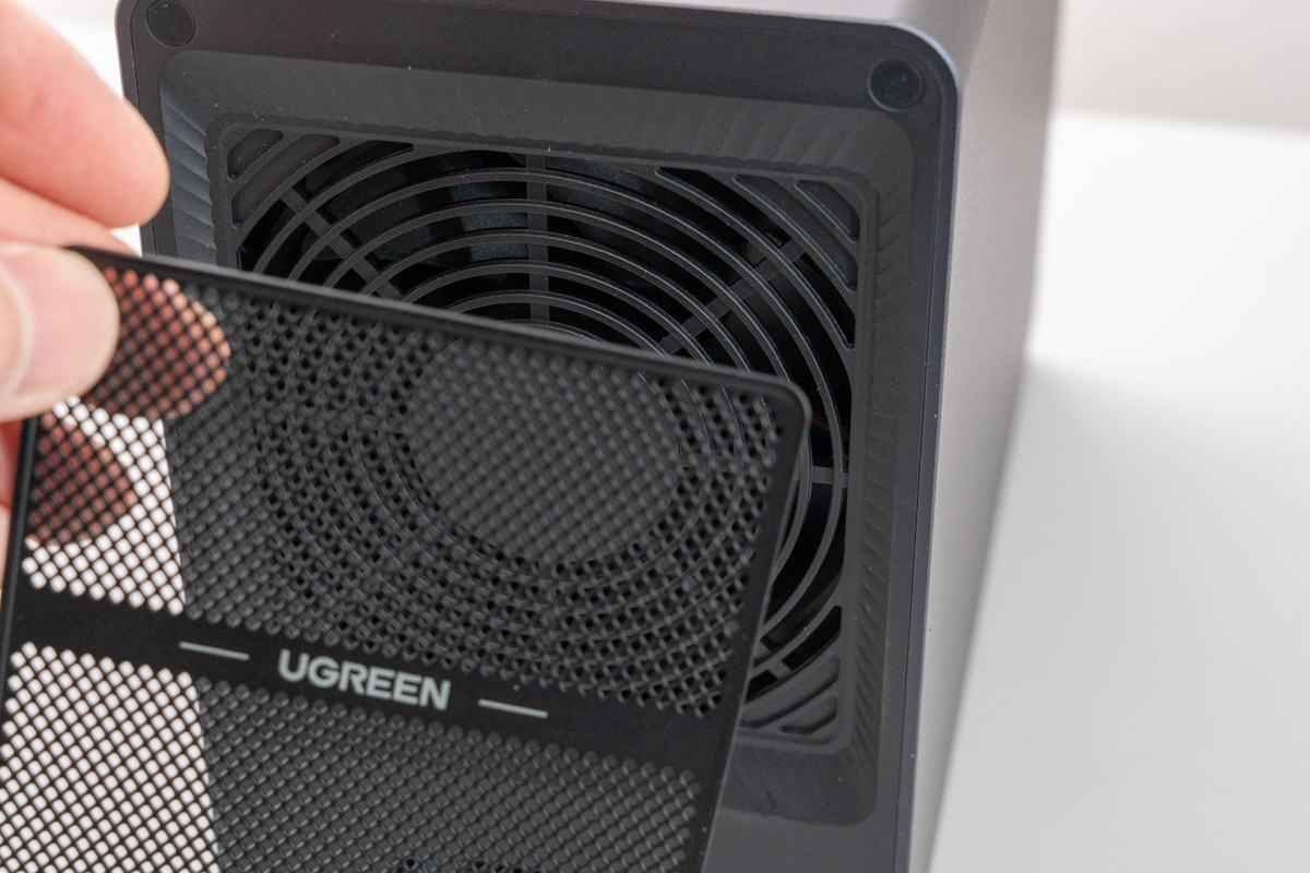 UGREEN NASync DXP2800