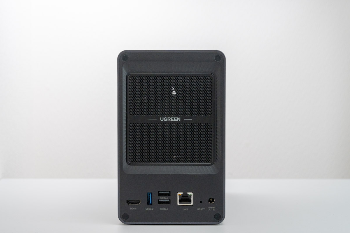 UGREEN NASync DXP2800