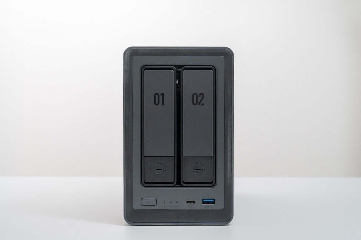 UGREEN NASync DXP2800