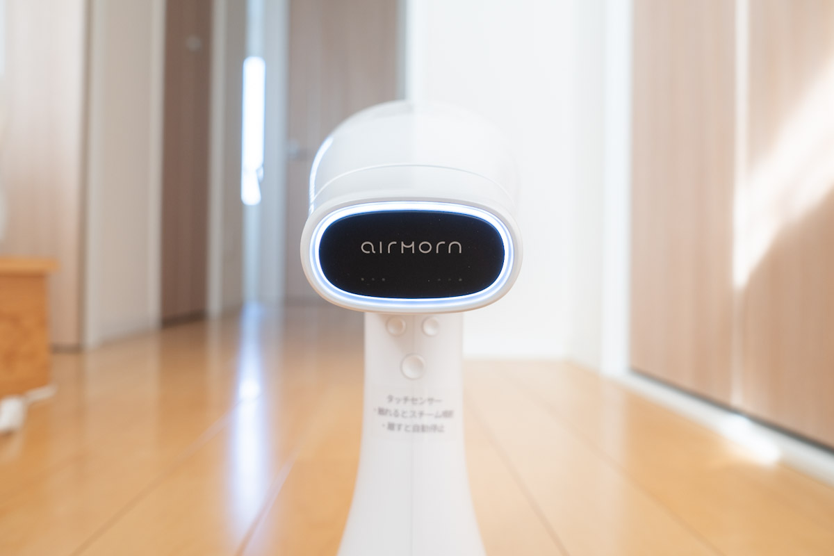 吸着式衣類スチーマーairmorn one