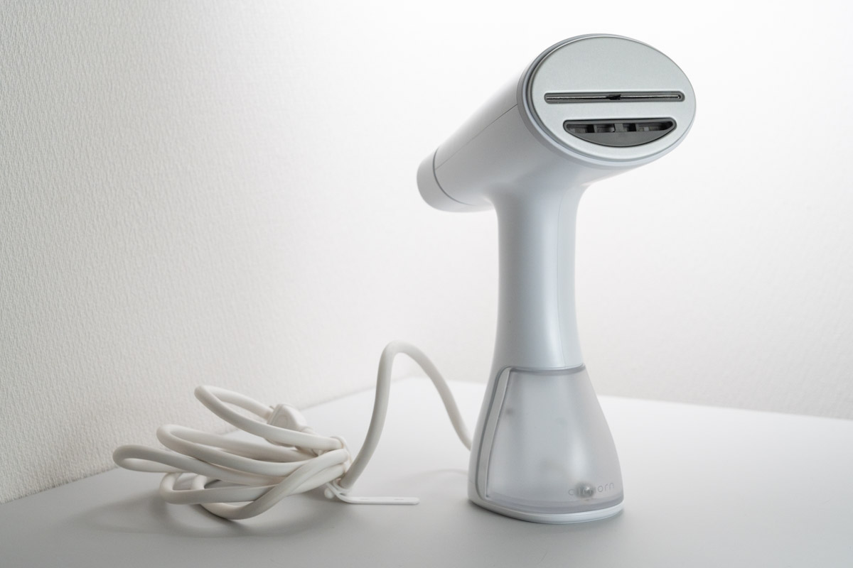 吸着式衣類スチーマーairmorn one