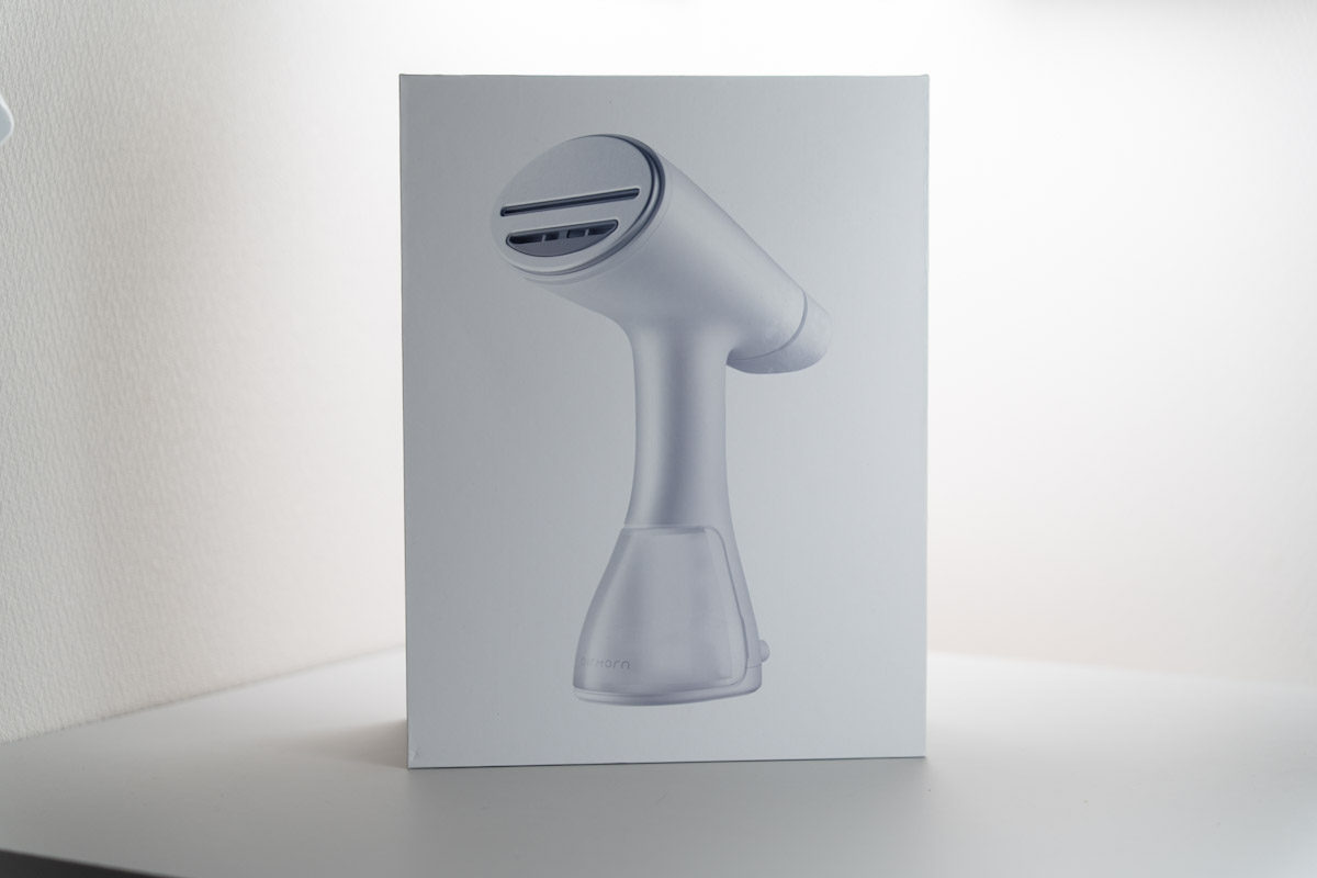 吸着式衣類スチーマーairmorn one