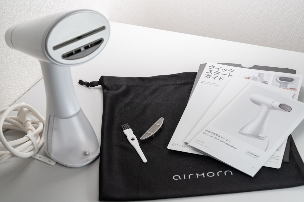 吸着式衣類スチーマーairmorn oneの同梱物