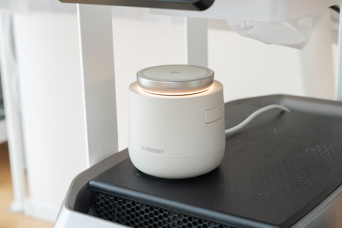 Threekey 4in1 マグネット無線充電ステーション