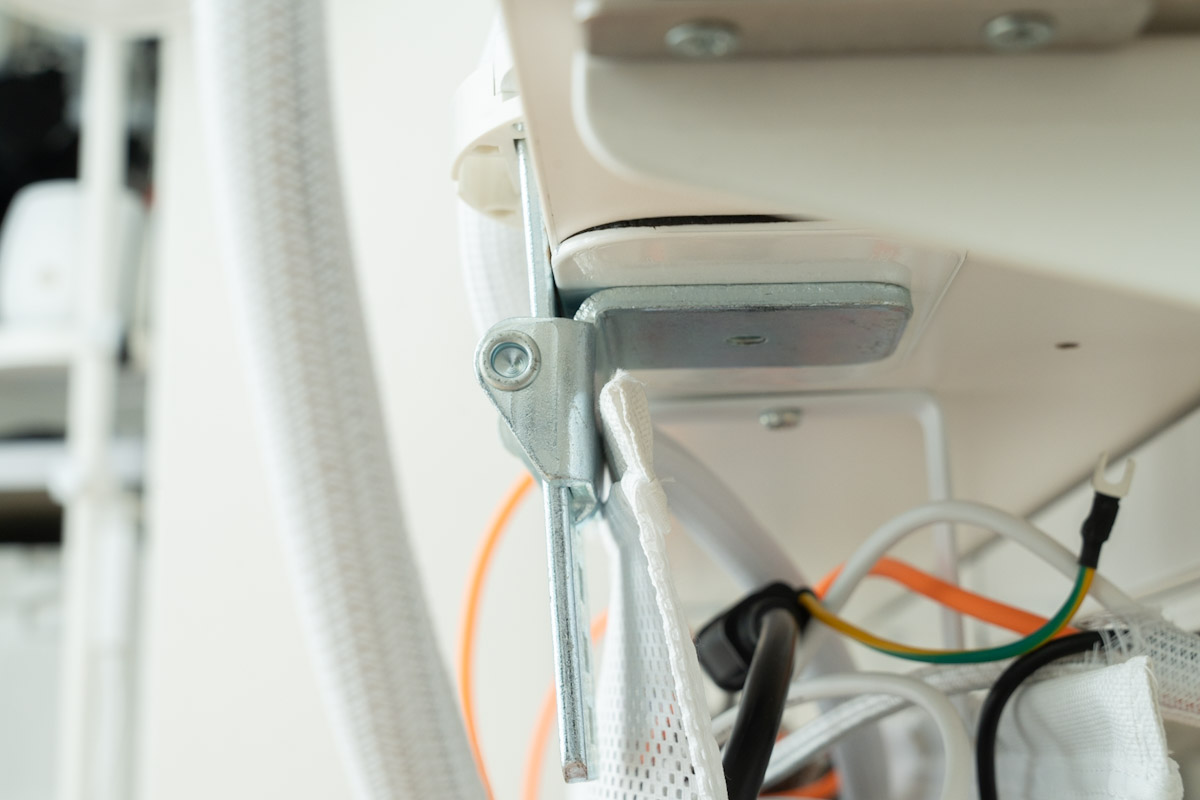 Pholiten モニターアーム