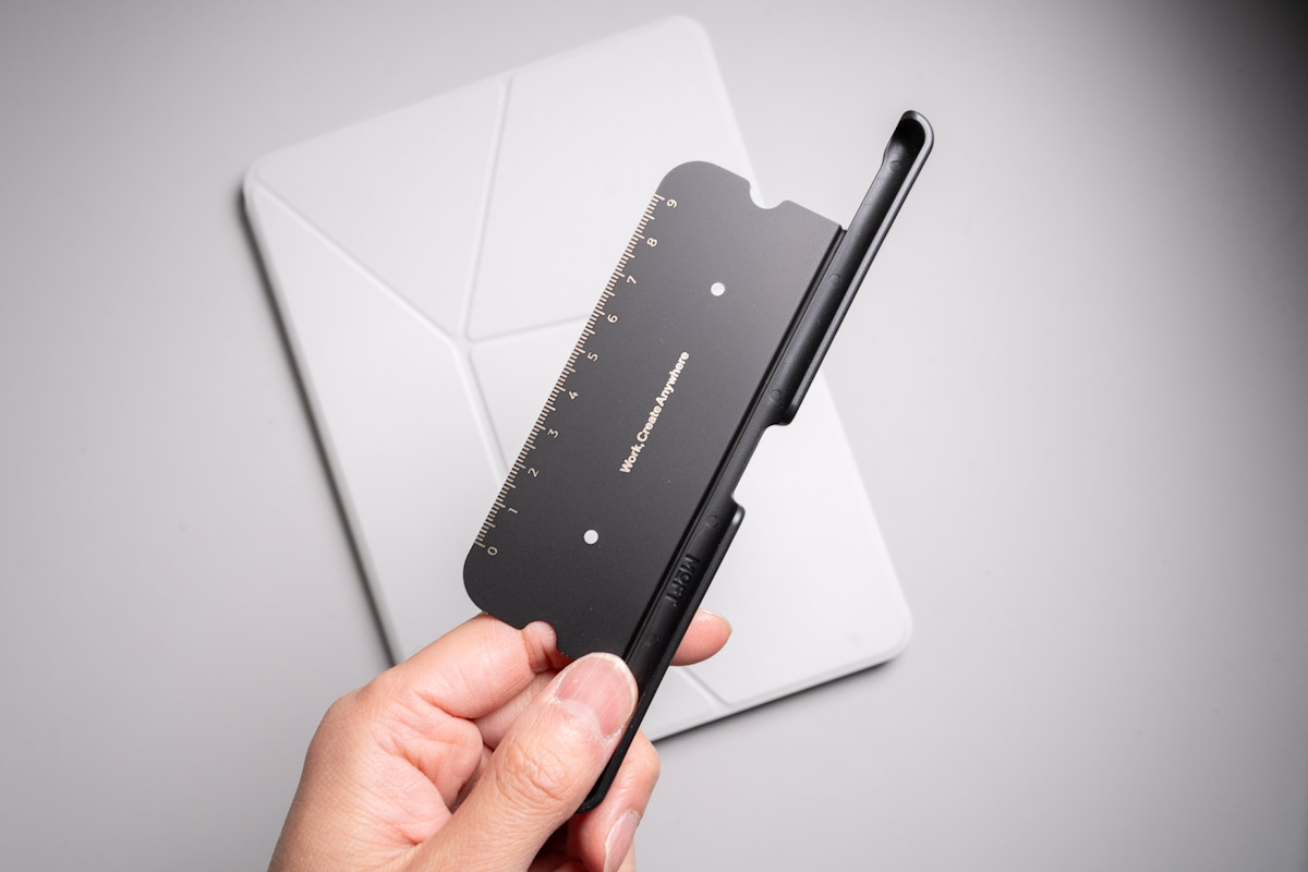 MOFT ダイナミックフォリオ&ケースとペンスロット