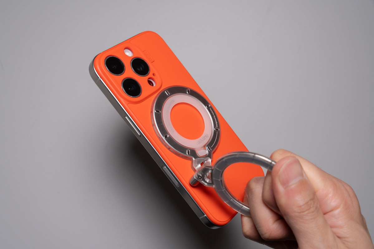 SUTI PhoneBack