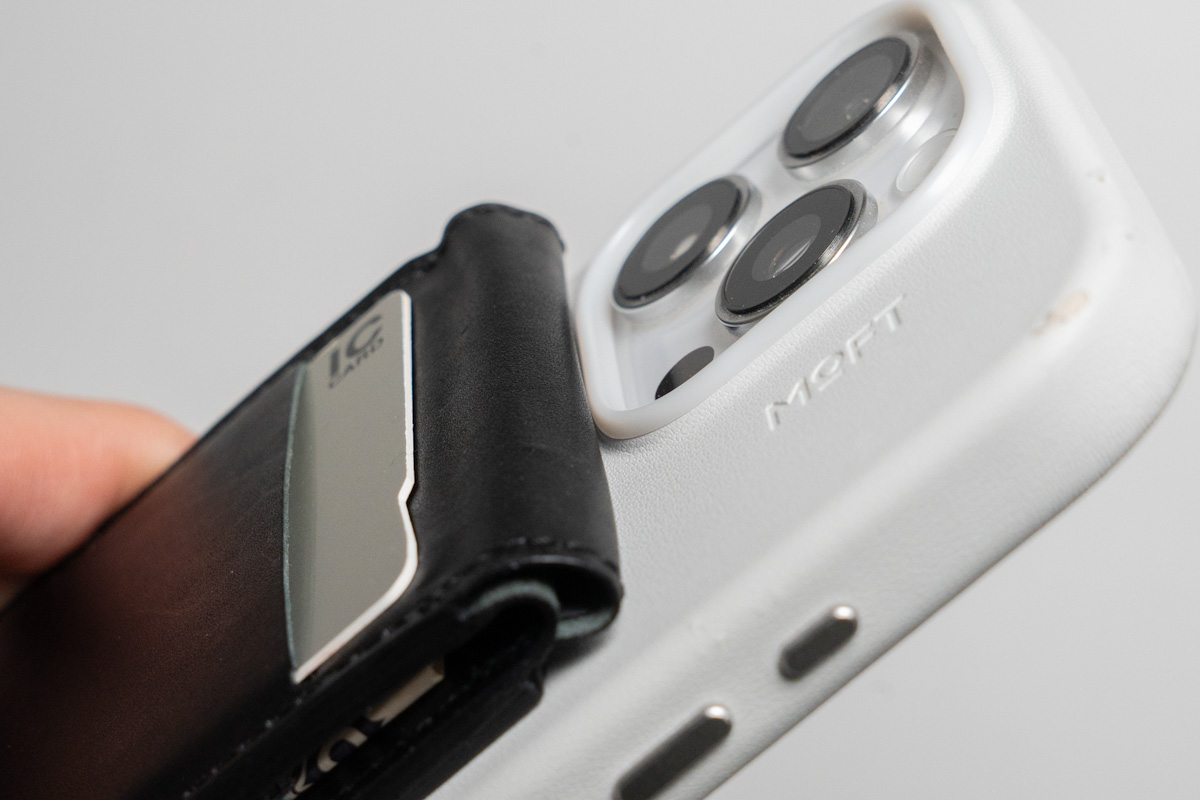 Molid MagSafe Wallet
