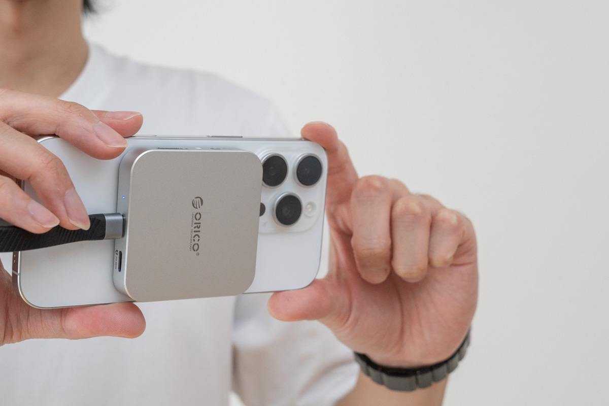 ORICO マグネット式 M.2 ドッキングステーション 8-IN-1 USB C ハブ（MG7）