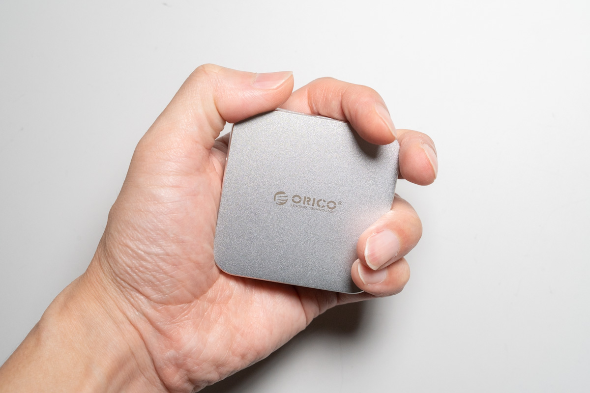 ORICO マグネット式 M.2 ドッキングステーション 8-IN-1 USB C ハブ（MG7）