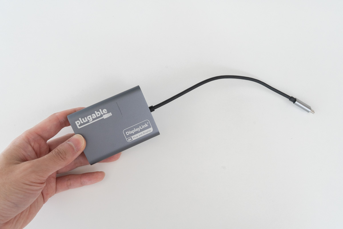 M1 MacBook Airの2画面出力に使用するDisplayLink対応アダプタPlugable USBC-6950M